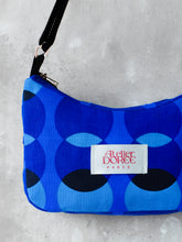 Charger l&#39;image dans la galerie, Shoulder bag - Blue circles
